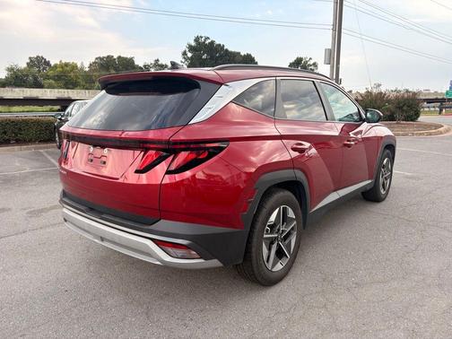 Red 2025 Hyundai TUCSON SEL