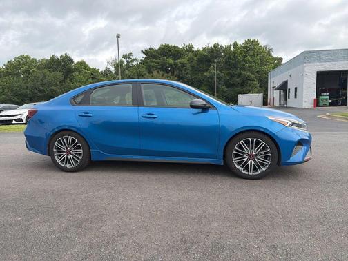 Sporty Blue 2023 Kia Forte GT
