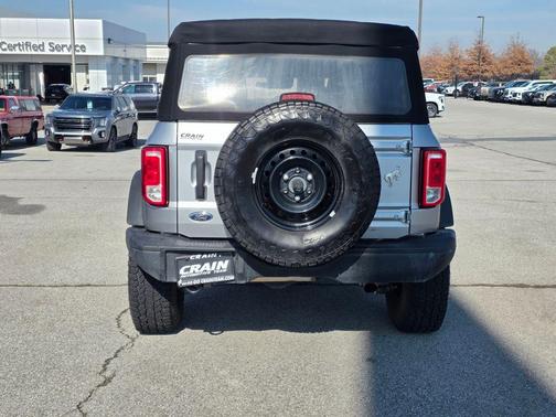 ICONIC SILVER METALLIC 2022 Ford Bronco Black Diamond