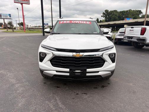 Summit White 2025 Chevrolet Trailblazer LT