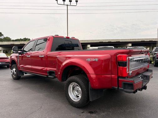 RAPID RED 2023 Ford F-350 Limited