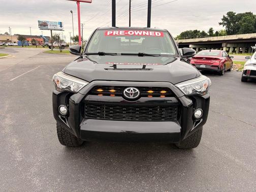 Midnight Black Metallic 2018 Toyota 4Runner SR5 Premium