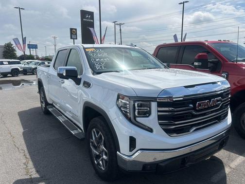 Summit White 2025 GMC Sierra 1500 SLT