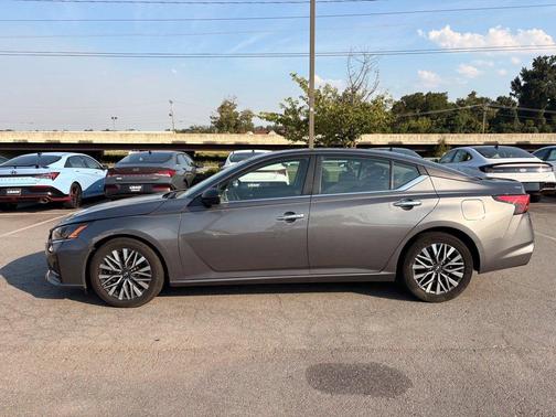 Gun Metallic 2024 Nissan Altima 2.5 SV