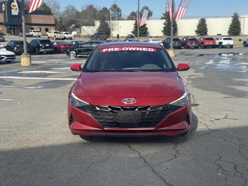 2021 Hyundai ELANTRA SEL