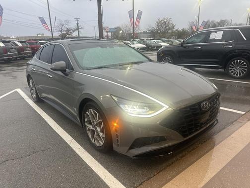 2022 Hyundai SONATA SEL