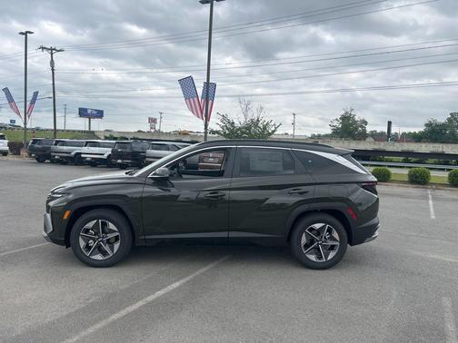 Rockwood Green 2026 Hyundai TUCSON SEL Premium