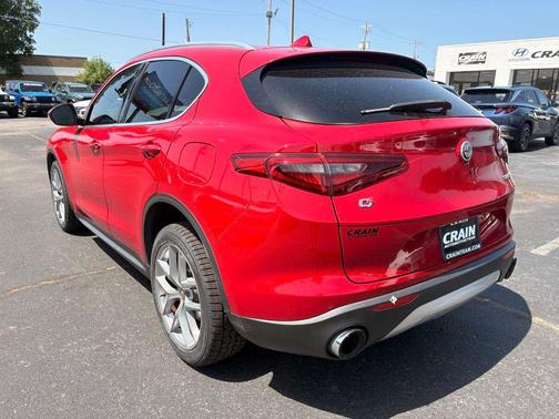 Alfa Rosso 2018 Alfa Romeo Stelvio Base