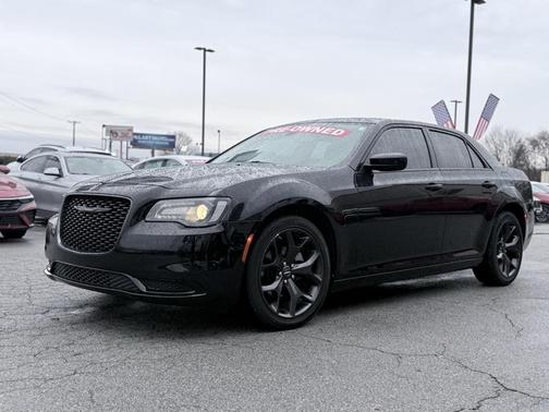 2023 Chrysler 300 Touring
