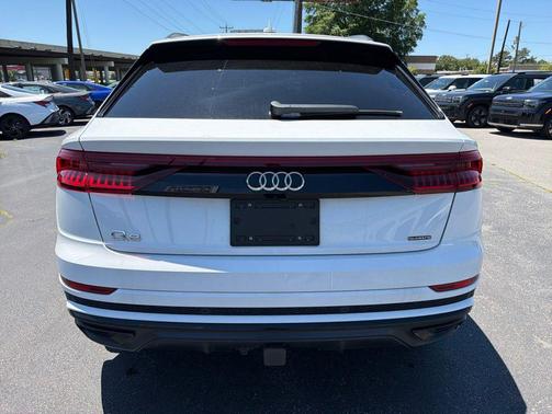 Glacier White Metallic 2020 Audi Q8 55 Prestige