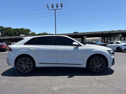 Glacier White Metallic 2020 Audi Q8 55 Prestige