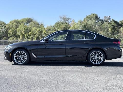 2022 BMW 530 i xDrive