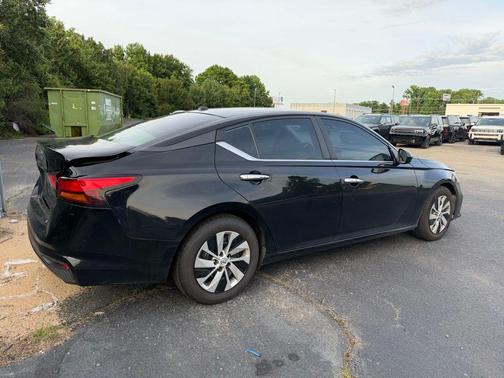 Super Black 2020 Nissan Altima S FWD