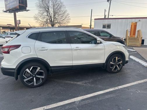 2020 Nissan Rogue Sport SL