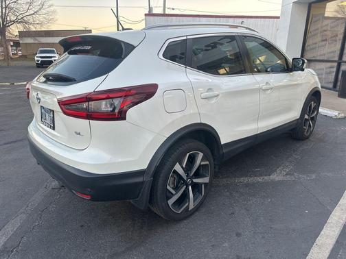 2020 Nissan Rogue Sport SL