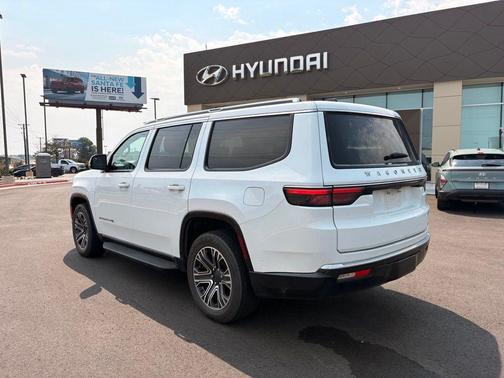 Bright White Clearcoat 2024 Jeep Wagoneer Series II
