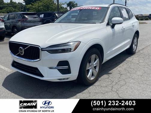 2022 Volvo XC60 B5 Momentum