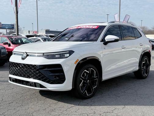 2026 Volkswagen Tiguan 2.0T SEL R-Line 4MOTION