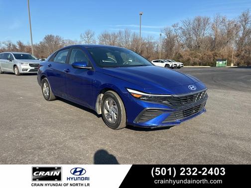 2024 Hyundai ELANTRA SE