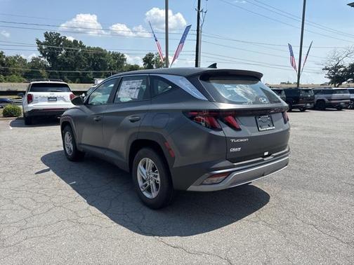 2025 Hyundai TUCSON SE
