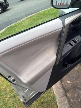 Classic Silver Metallic 2013 Toyota RAV4 XLE