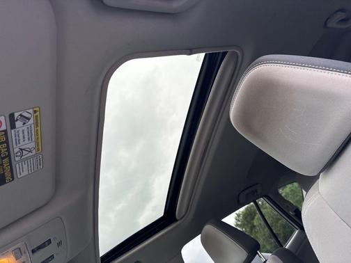 Classic Silver Metallic 2013 Toyota RAV4 XLE