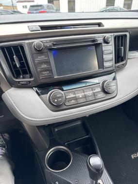 Classic Silver Metallic 2013 Toyota RAV4 XLE