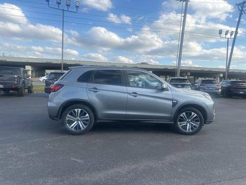 2024 Mitsubishi Outlander Sport SE