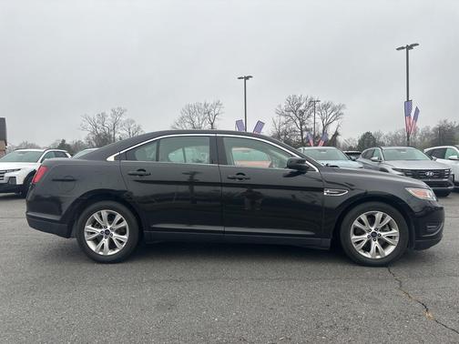 2012 Ford Taurus SEL