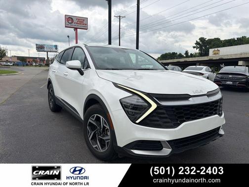 Snow White Pearl 2024 Kia Sportage LX