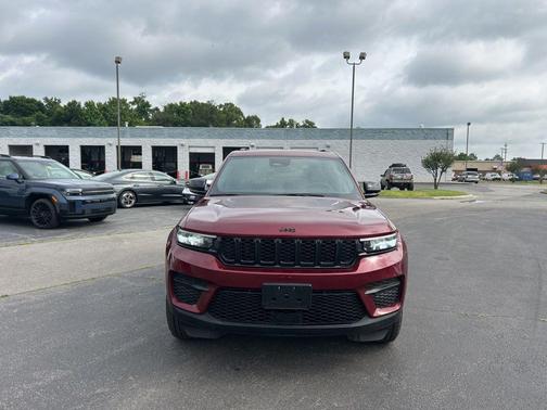 Velvet Red Pearlcoat 2024 Jeep Grand Cherokee Altitude