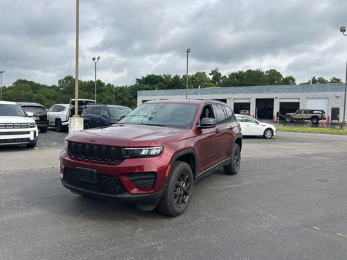 Velvet Red Pearlcoat 2024 Jeep Grand Cherokee Altitude