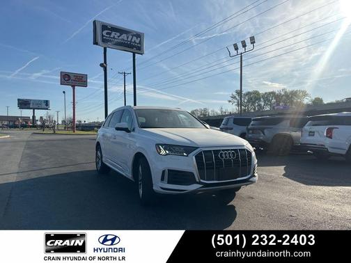 Glacier White Metallic 2024 Audi Q7 55 Premium Plus