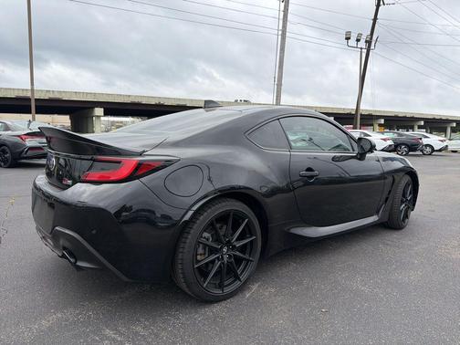 Raven 2024 Toyota GR86 Premium