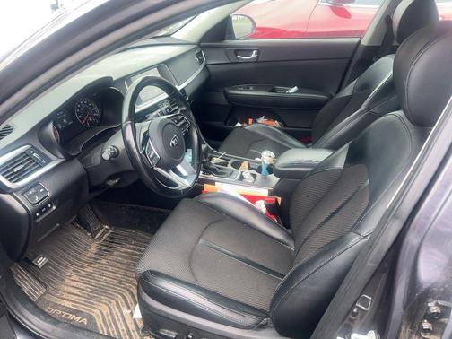 Platinum Graphite 2019 Kia Optima S