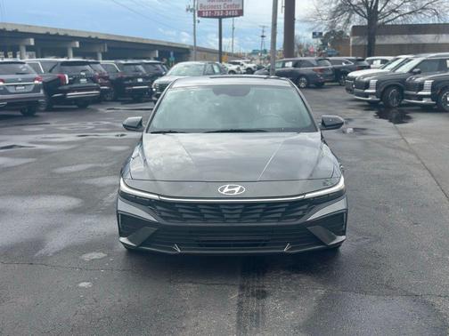 2025 Hyundai ELANTRA Sport