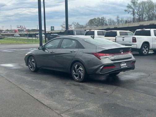 2025 Hyundai ELANTRA Sport
