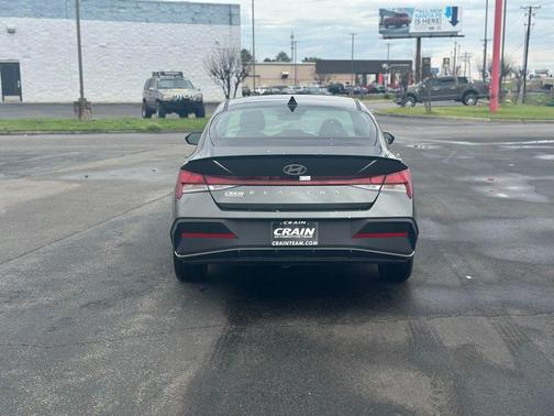 2025 Hyundai ELANTRA Sport