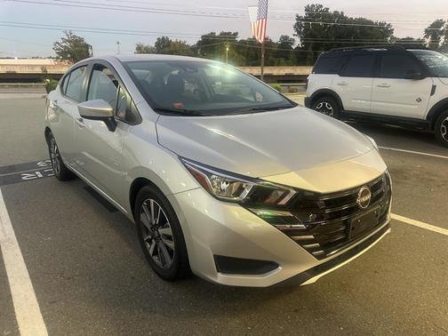 2023 Nissan Versa 1.6 SV