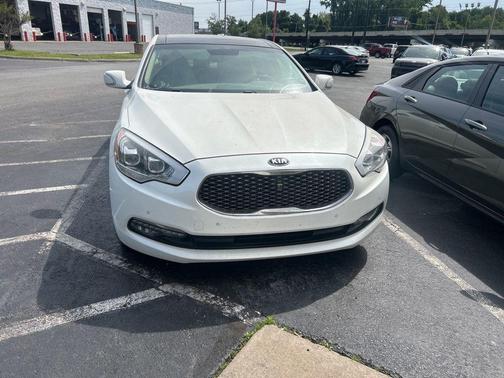 Snow White Pearl 2015 Kia K900 Premium