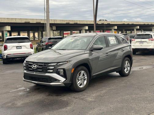 2025 Hyundai TUCSON SE