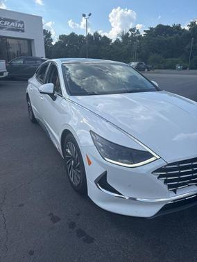 Hyper White 2021 Hyundai SONATA Limited 2.0T