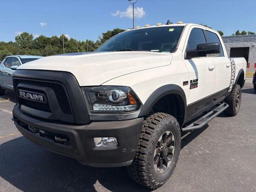 Bright White Clearcoat 2018 RAM 2500 Power Wagon