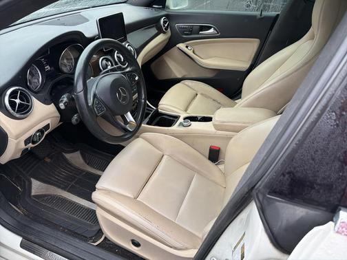 2016 Mercedes-Benz CLA-Class Base