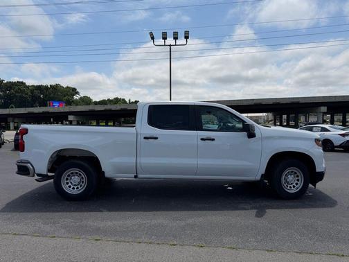 Summit White 2023 Chevrolet Silverado 1500 WT