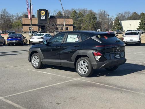 2026 Hyundai KONA SE