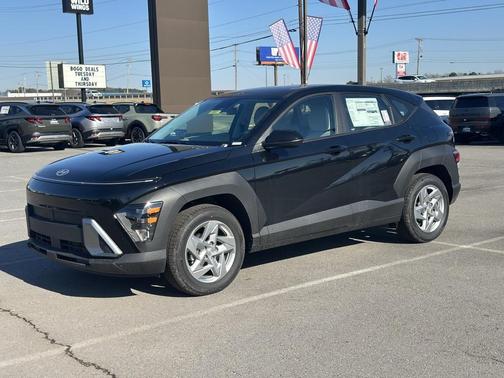 2026 Hyundai KONA SE
