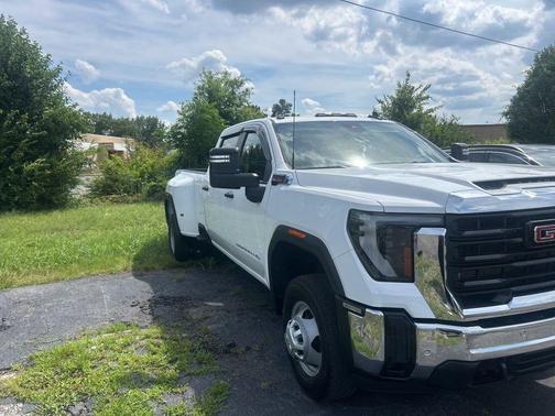 Summit White 2025 GMC Sierra 3500 Base