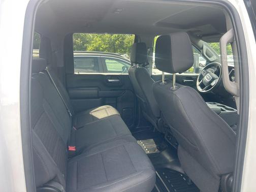 Summit White 2025 GMC Sierra 3500 Base
