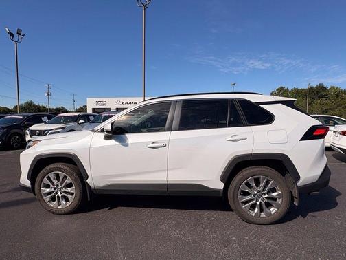 Wind Chill Pearl 2025 Toyota RAV4 XLE Premium